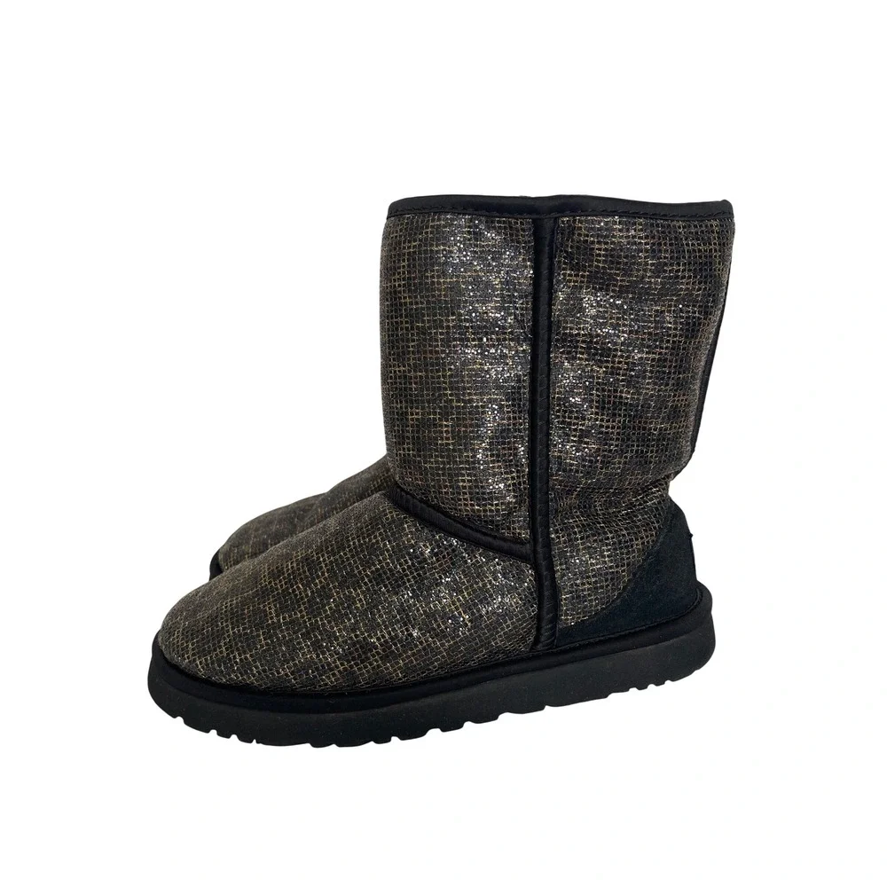 UGG Australia Classic Short Sparkle Grid Black Gold Metallic Boots Womens 7